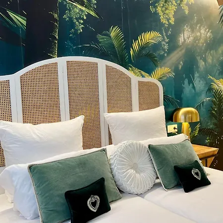 Apartment North Shore 6 *